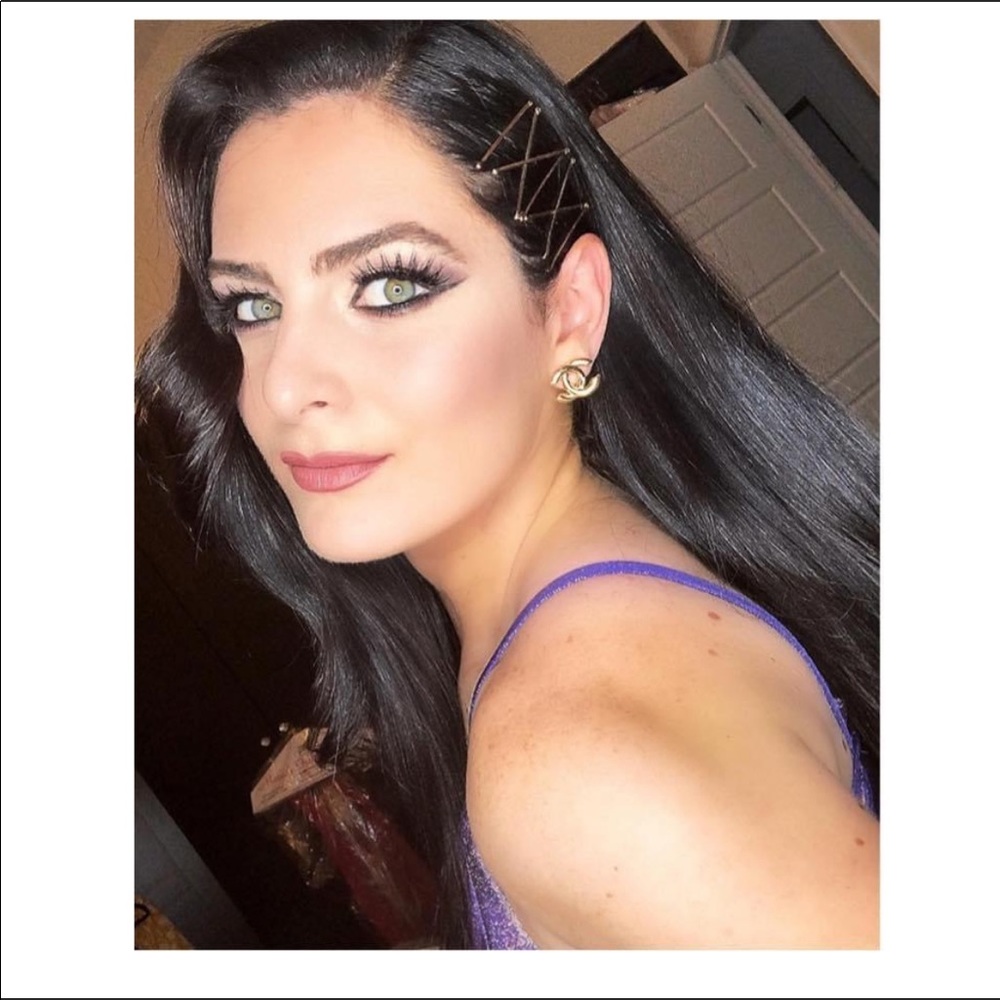 Meet your Posher, Ariel